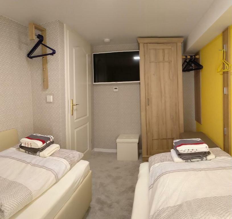 הופגארטן Ferienwohnung Baer מראה חיצוני תמונה